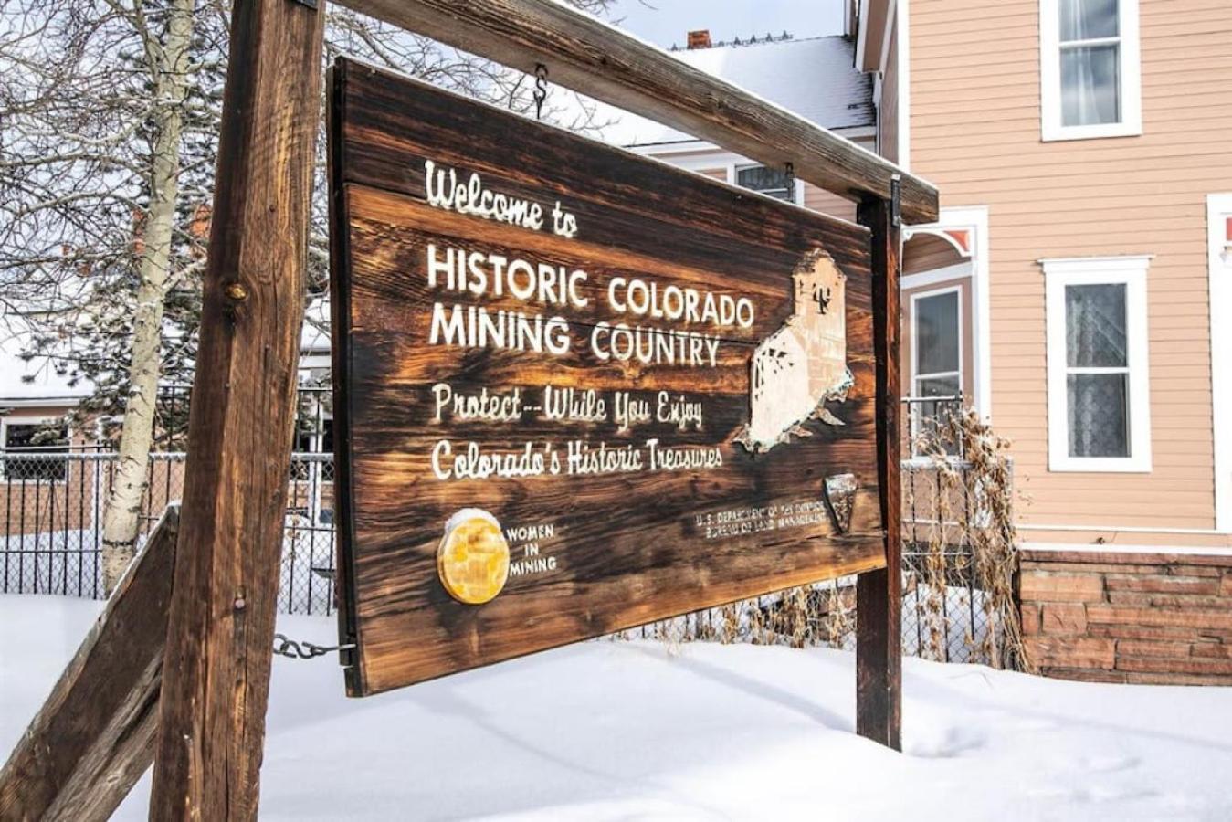 5cozy Dog Friendly Private Downtown Apartment *